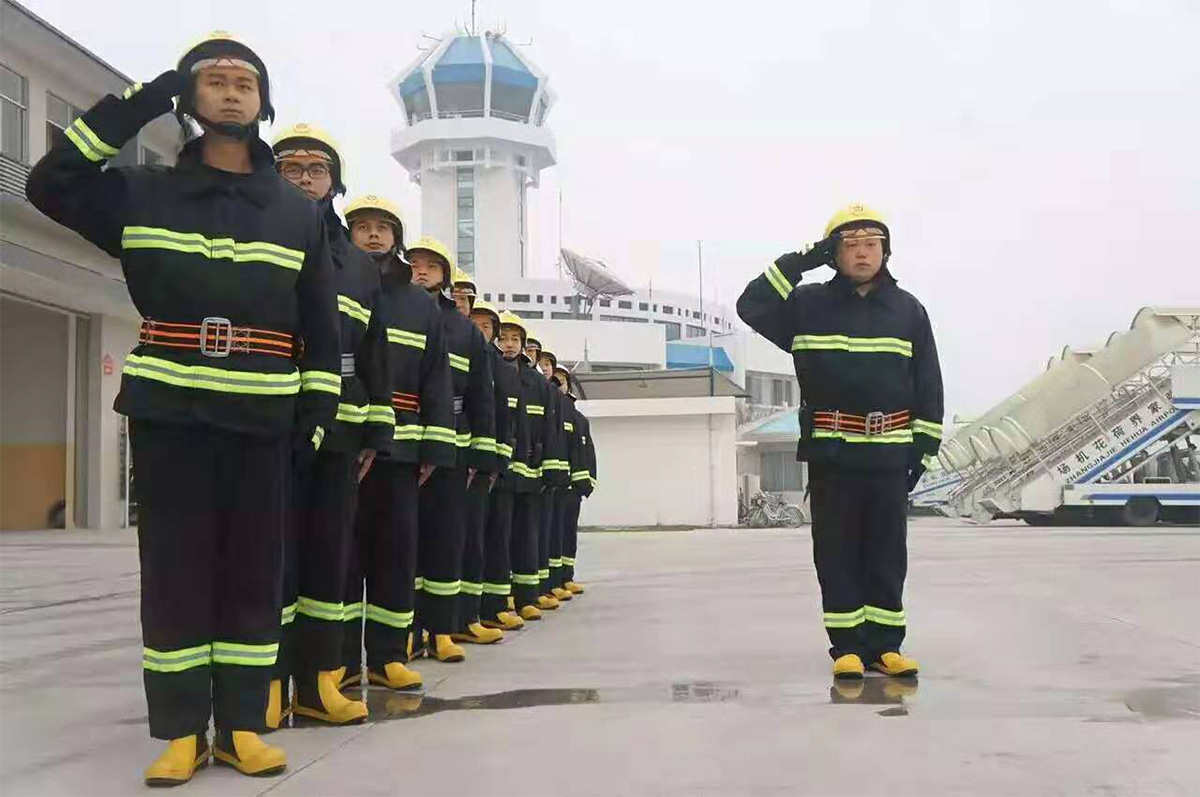 张家界机场筑牢暑运消防安全“防火墙”